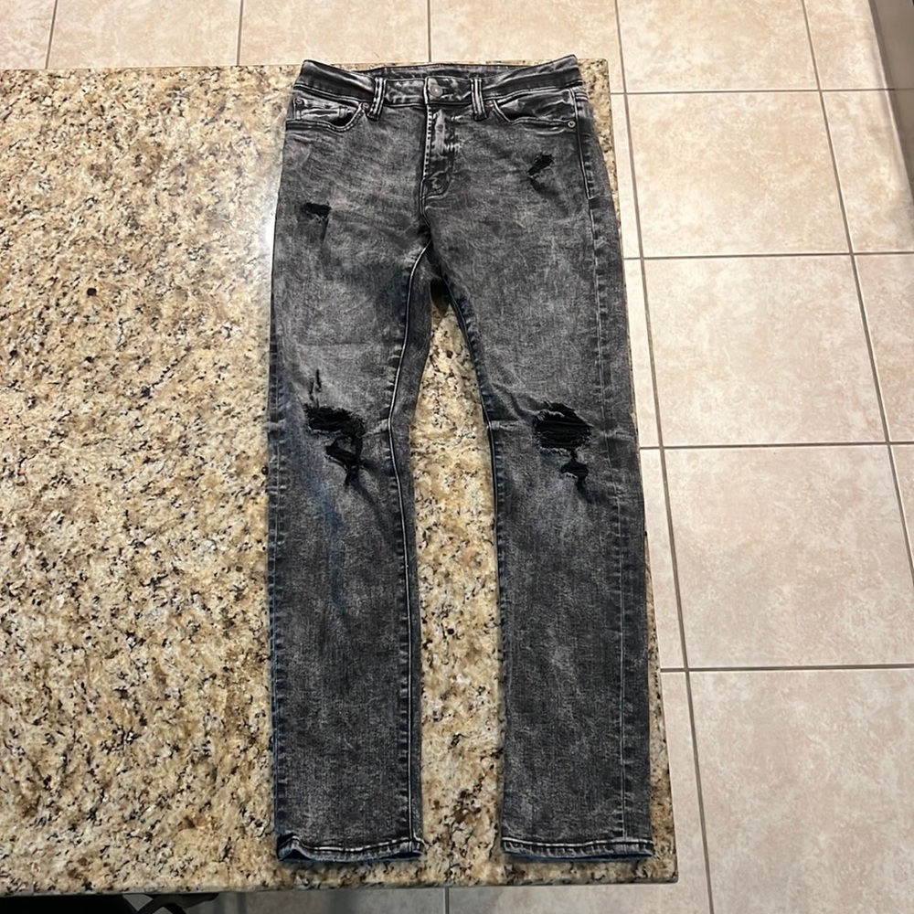 American Eagle Jeans US 30 X 32 great condition